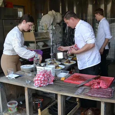 61 Aan Het Water Hotel