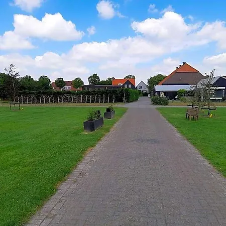 61 Aan Het Water Hotel *
