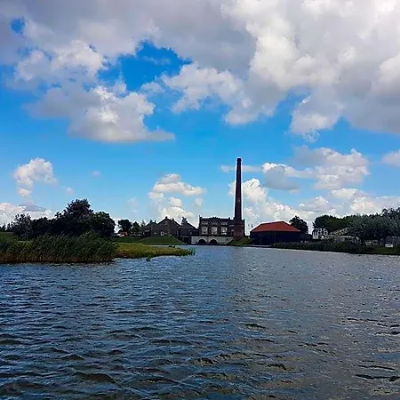 Hotel 61 Aan Het Water *