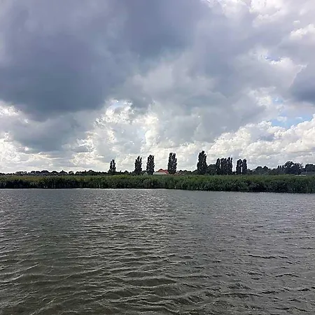 61 Aan Het Water Hotel Medemblik