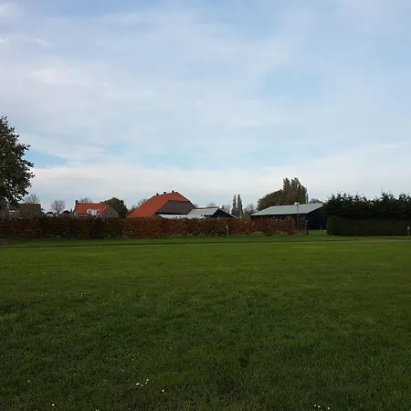 61 Aan Het Water Szálloda *