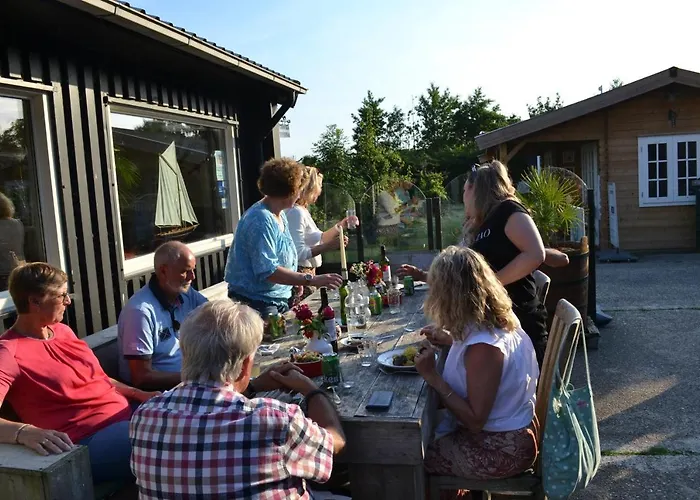 61 Aan Het Water מלון מדמבליק