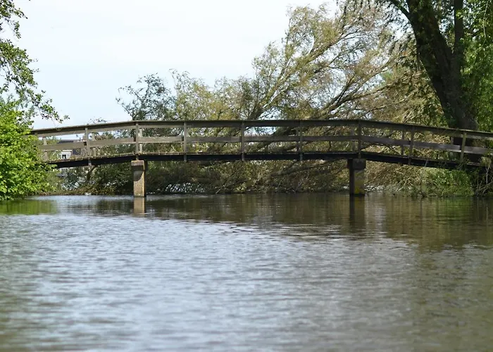 מלון 61 Aan Het Water מדמבליק