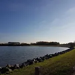 61 Aan Het Water