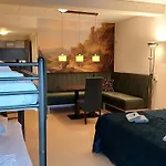 61 Aan Het Water Hotel *